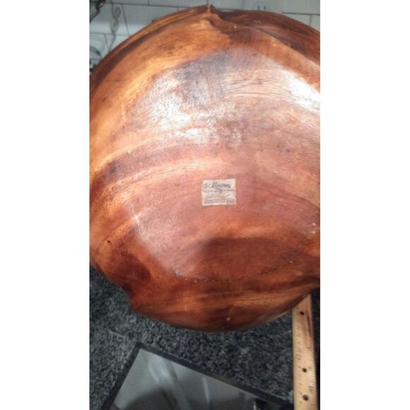 S.C. Vizcarra hand carved salad serving - Picture 5 of 6